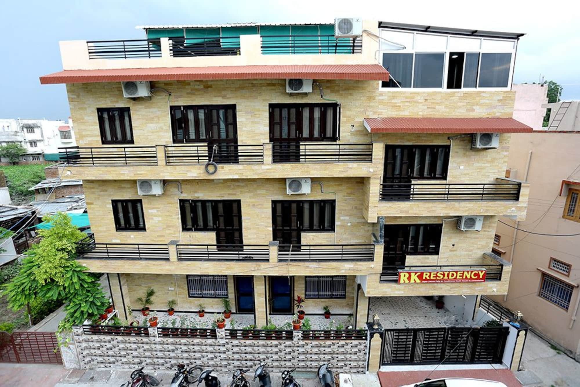 Oyo 11868 Rk Residency Hotel Udaipur Exterior photo